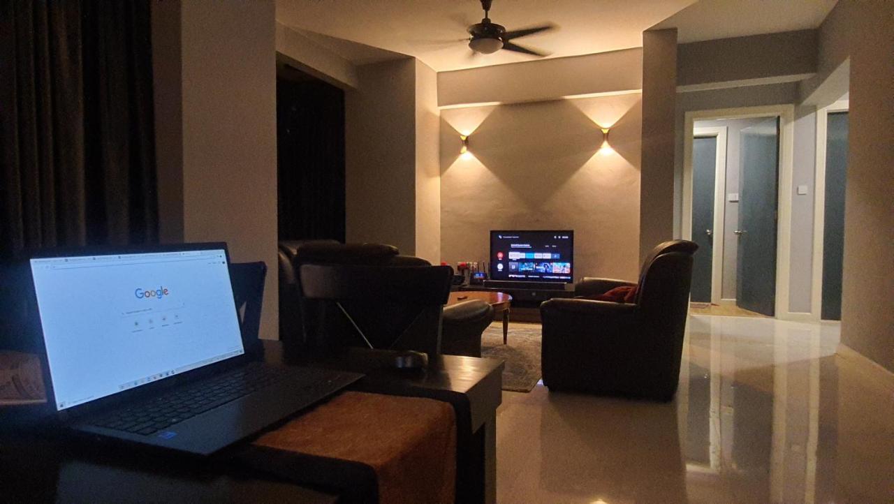 Homestay Jalan Tun Razak Walking Distance Ijn, Hkl, Mrt Station, Kpj, Perkeso, Bernama, Tabung Darah, Istana Budaya Куала Лумпур Екстериор снимка